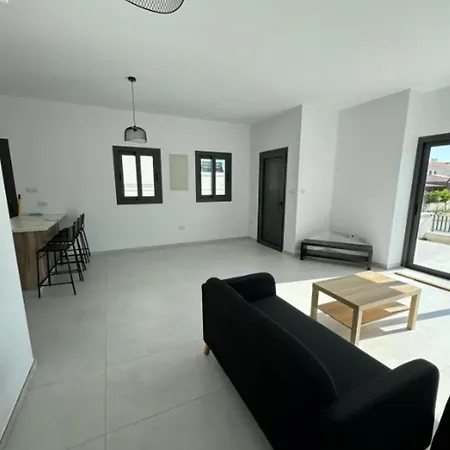 Cozy 3 Bedroom Close To The Beach Villa Limassol